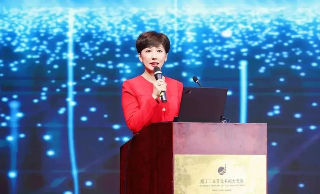 中國演藝設備技術協(xié)會浙江辦事處總結會圓滿召開 音王執(zhí)行總裁陳眾榮獲“優(yōu)秀管理工作者”榮譽稱號